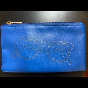 Glasses pouch